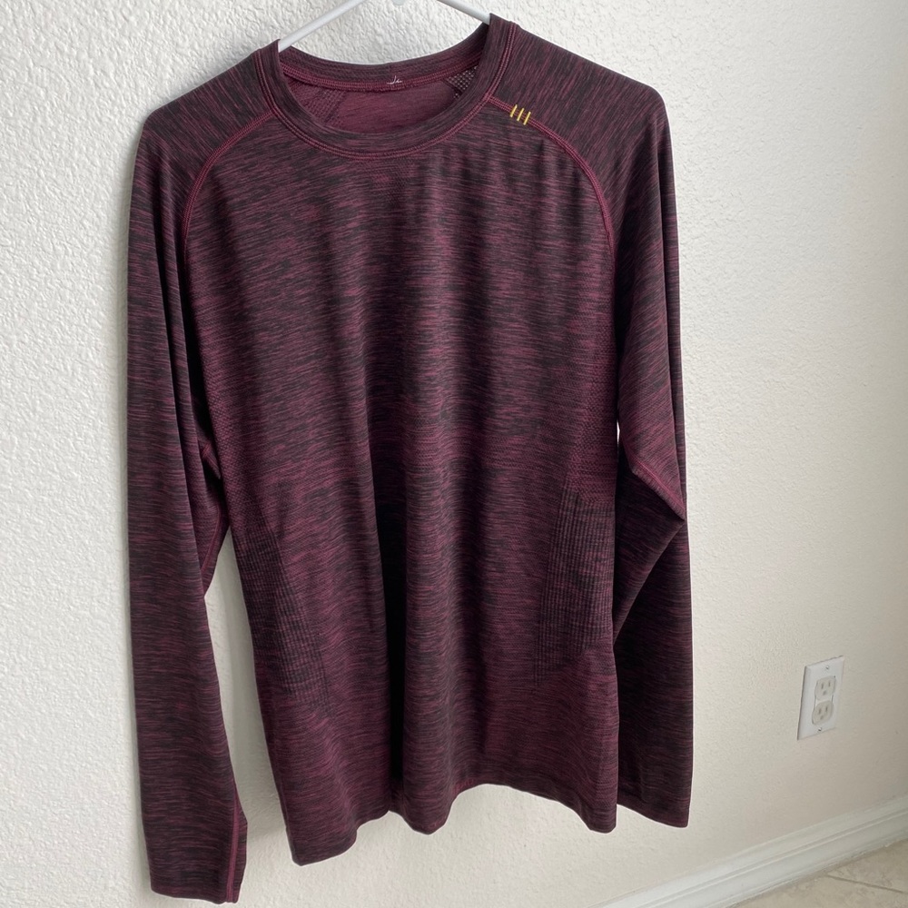 Lululemon Metal Vent Tech Long Sleeve